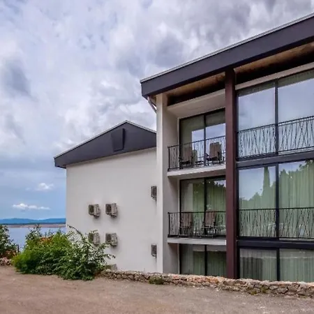 Paviljoni Omorika Hotel 3*