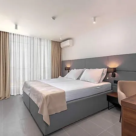 Hotel Paviljoni Omorika 3*