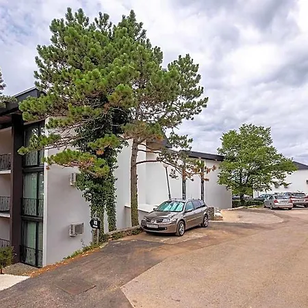 Paviljoni Omorika Hotel Crikvenica