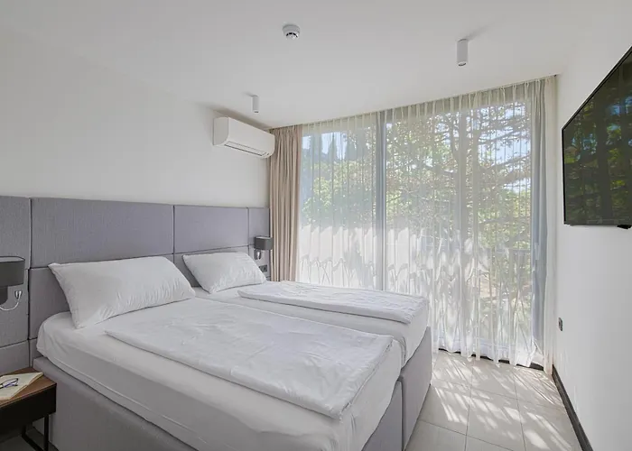 Hotel Paviljoni Omorika 3*